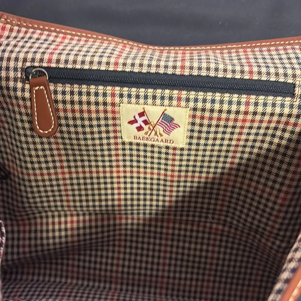 Baekgaard Navy and Brown Messenger Bag